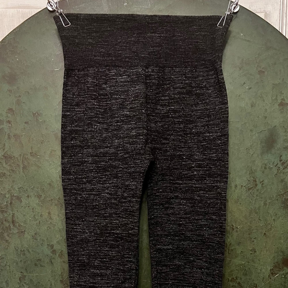 one 5 one Sweater Leggings - Picture 2 of 3
